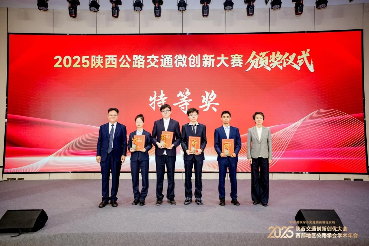 8b792d69d253667176fb6c5e69f2b2d9